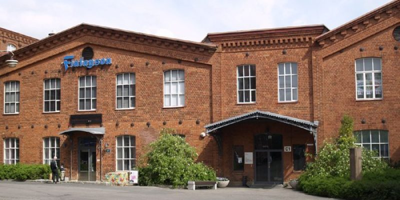 _5286298_r_p_20182-1600x9999,q=85