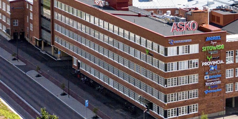 img_3866-1600x9999,q=85