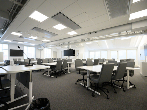 Case Tuomioistuinvirasto: Uusi tuomioistuinvirasto avasi ovensa Silkkitehtaalla 4 tuomioistuinvirasto 3 800x600 0029 500x375 1